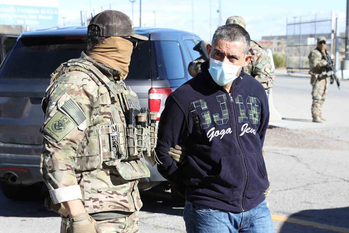 Deportan a mexicano vinculado a la desaparición de los 43 de Ayotzinapa