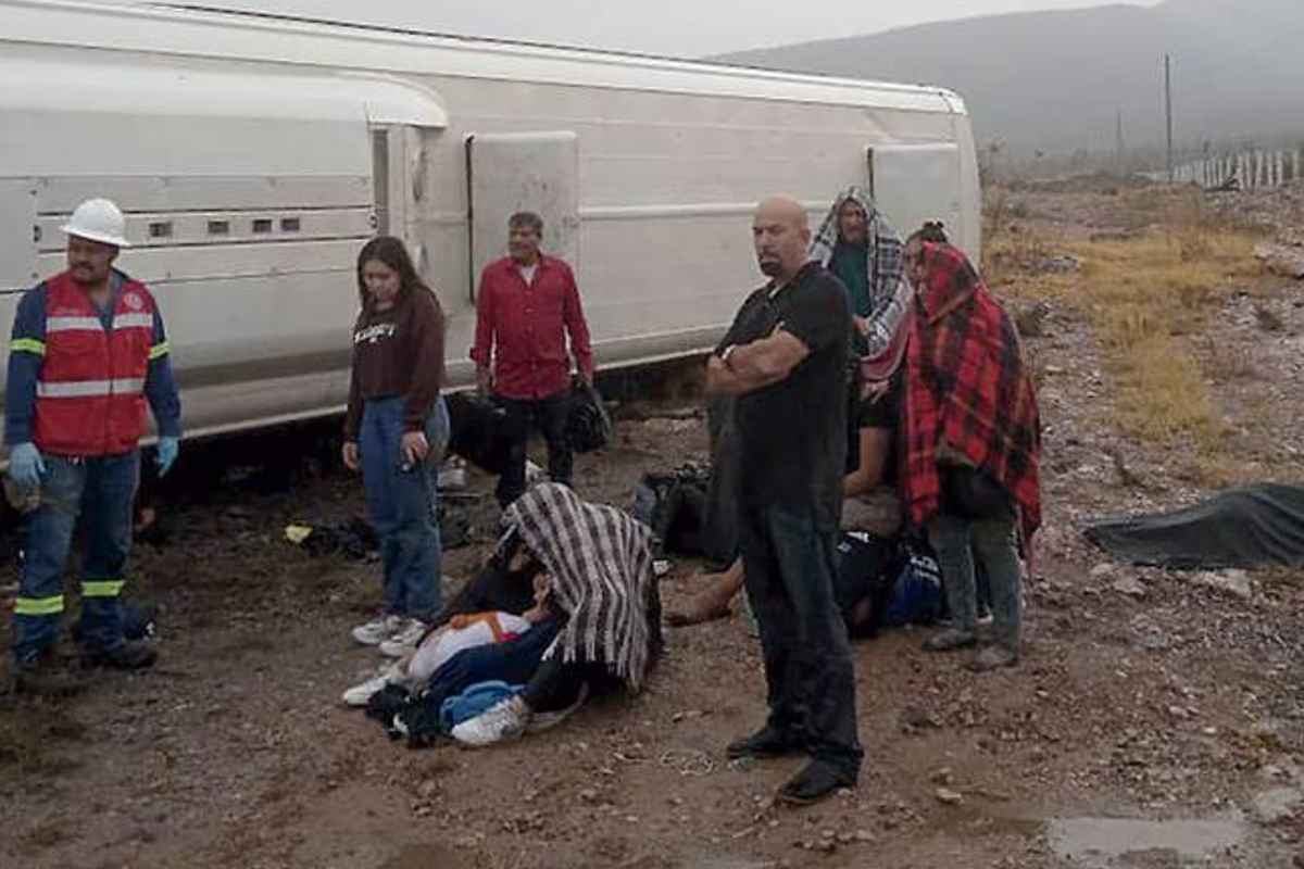 Accidente en Zacatecas deja ocho muertos y 30 heridos
